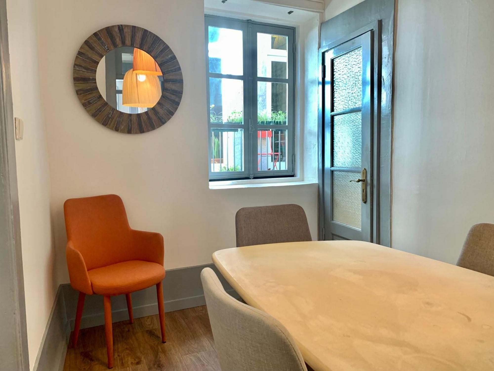 Ribeira Charming Apartments Порту Номер фото